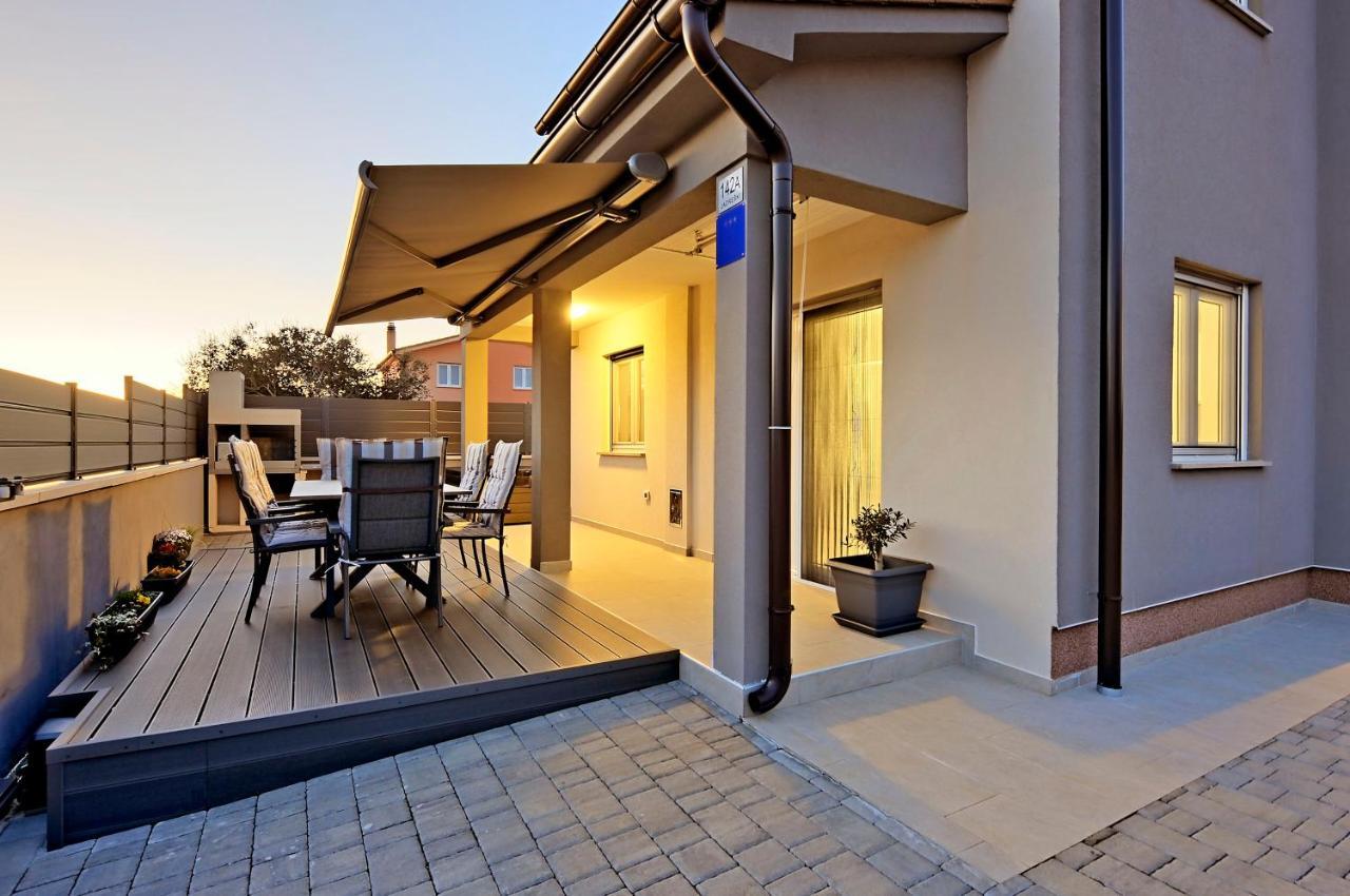 Casa Tara Three-Bedroom Holiday Home Pula Zewnętrze zdjęcie